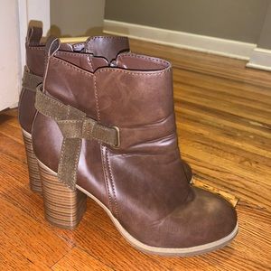 Brown leather heeled boots